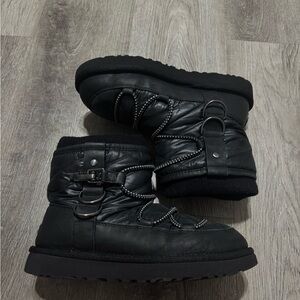 UGG PUFF MOMMA LAKES LIGHTS BLACK LEATHER CLASSIC SHORT SNOW BOOTS SIZE 6 WOMEN